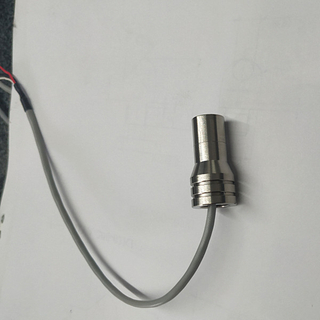 Ho&euml; temperatuur titanium gehuisves transducer vir gas ultrasoniese vloeimeters