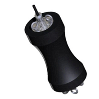 700 Hz:n suuritehoinen vedenalainen akustinen muunnin vedenalaiseen viestint&auml;&auml;n 