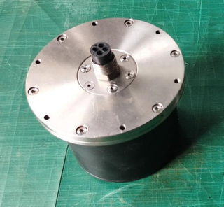 Trasduttore acustico subacqueo per acque profonde da 8kHz-16kHz per profondit&agrave; 6000M 