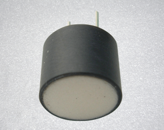 Precyzyjny czujnik ultradźwiękowy o częstotliwości 300 kHz i czujnik prostowania odchylenia